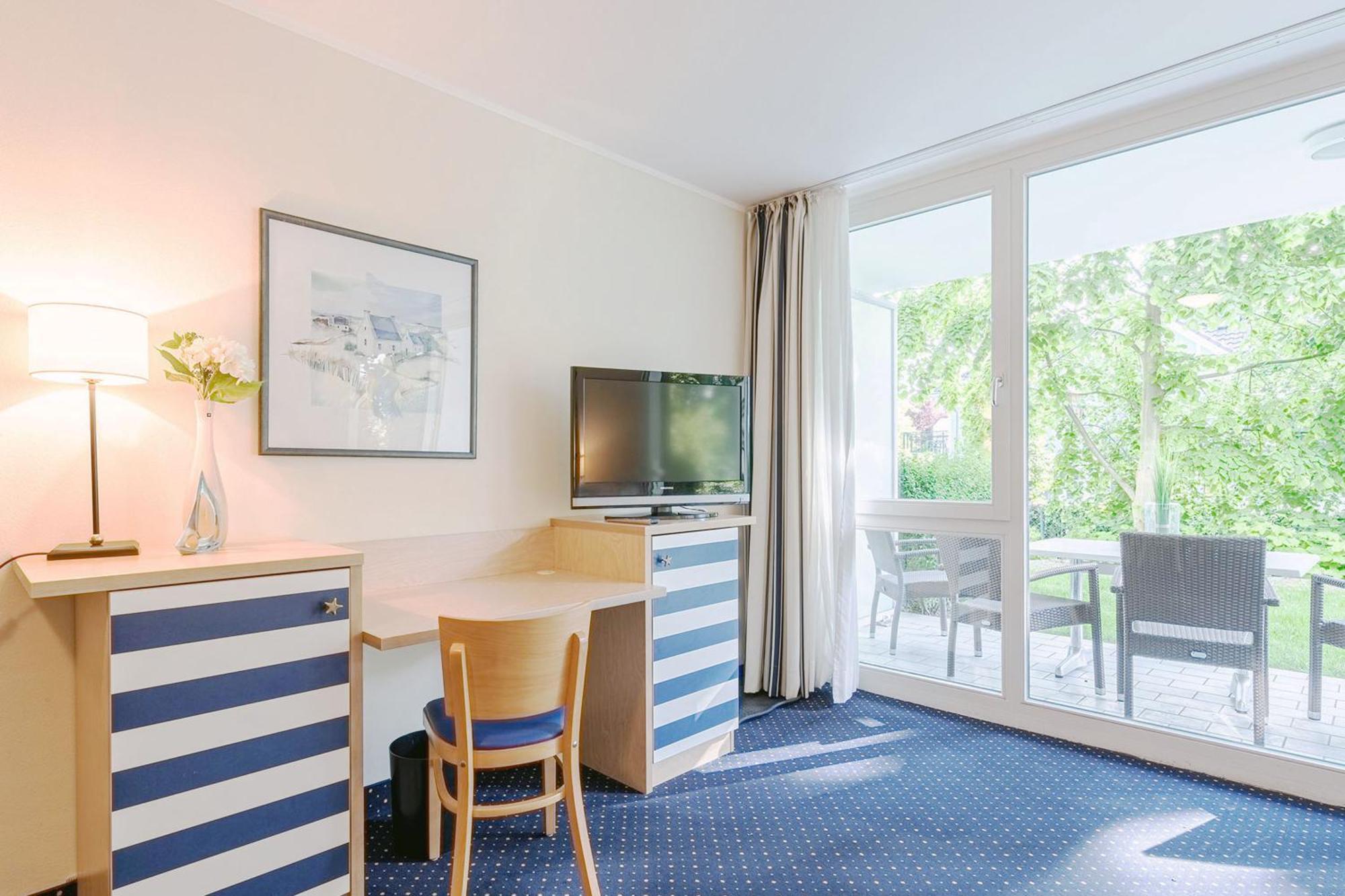 Seebaer Mit Terrasse Zingst Exterior photo